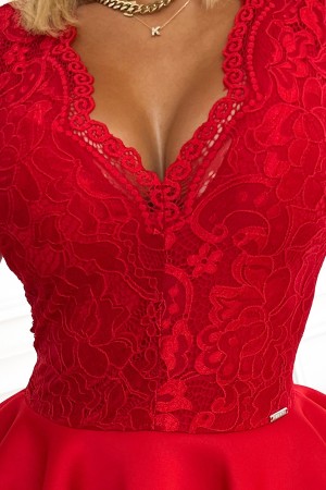 368-3 ZLATA suknelė su nėriniuota iškirpte ir porolonu - Raudona