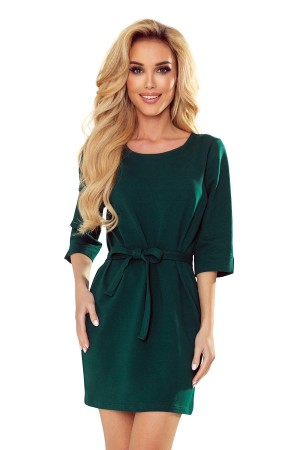 372-1 OXANA Žalia suknelė su apvalia apykakle ir dirželiu