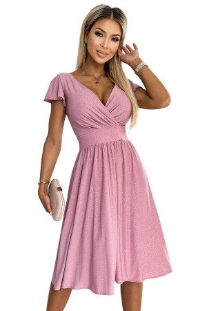 425-2 MATILDE Suknelė su iškirpte ir trumpomis rankovėmis - pudros rožinė su blizgučiais