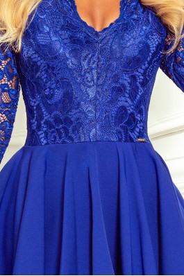 210-12 NICOLLE - Prabangi mėlyna nėriniuota suknelė